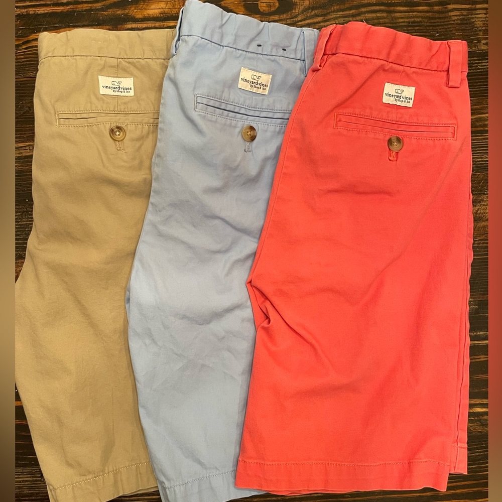 Vineyard Vines boys shorts size 14